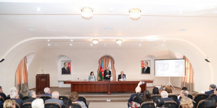 Qərbi Azərbaycan İcmasında “Bir ömrün izi ilə” kitabının təqdimatı olub
