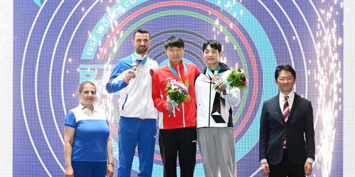 Fransalı atıcı Bakıdakı Dünya Kubokunda yenə qızıl medalı əldən verib