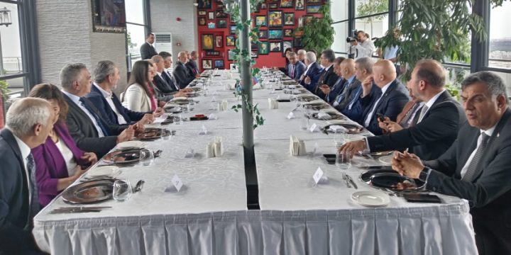ŞKTR Prezidenti Azərbaycan parlamentarilərinin şərəfinə nahar verib