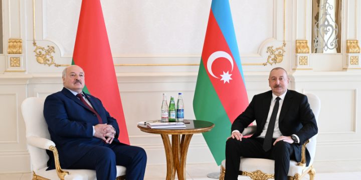Prezident İlham Əliyevin Belarus Prezidenti Aleksandr Lukaşenko ilə təkbətək görüşü olub