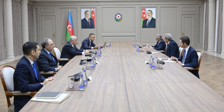 Baş nazir Əli Əsədov İtaliyanın baş prokuroru ilə görüşüb