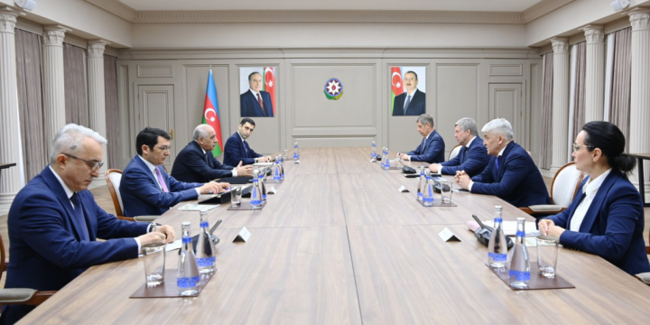 Əli Əsədov Ulyanovsk vilayətinin qubernatoru ilə görüşüb