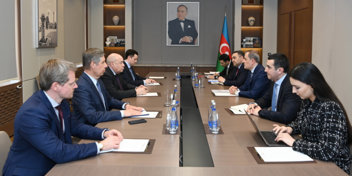 Azerbaijan, Russia discuss current regional situation