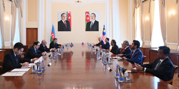 Prime Minister Ali Asadov meets with President of Senate of Malaysian Parliament