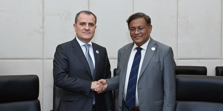 Azerbaijan, Bangladesh discuss cooperation