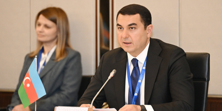 Adil Kərimli: Azərbaycanda müxtəlif din və ənənələrə sahib insanlar hər zaman sülh içərisində yaşayıb