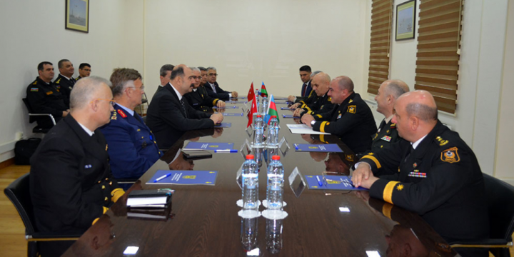 Azerbaijan, Türkiye discuss cooperation in military education