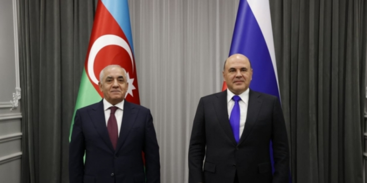 Azerbaijani, Russian PMs hold phone talk