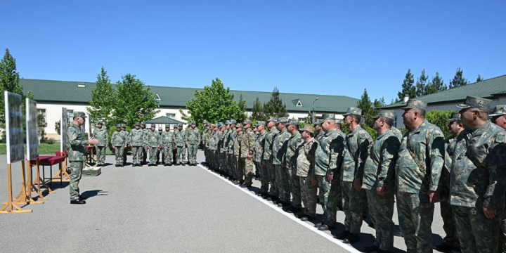 Azerbaijan Army’s Chief of General Staff watches tactical exercise of Artillery units