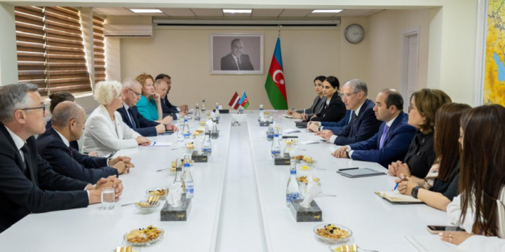 Ekologiya və Təbii Sərvətlər Nazirliyindəki Latviya Seyminin sədri ilə görüşdə COP29-a hazırlıq tədbirlərindən danışılıb
