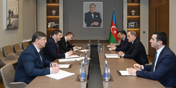 Ceyhun Bayramov Ukraynanın Azərbaycandakı səfiri ilə görüşüb