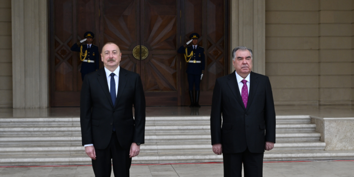 Tacikistan Prezidenti Emoməli Rəhmonun rəsmi qarşılanma mərasimi olub