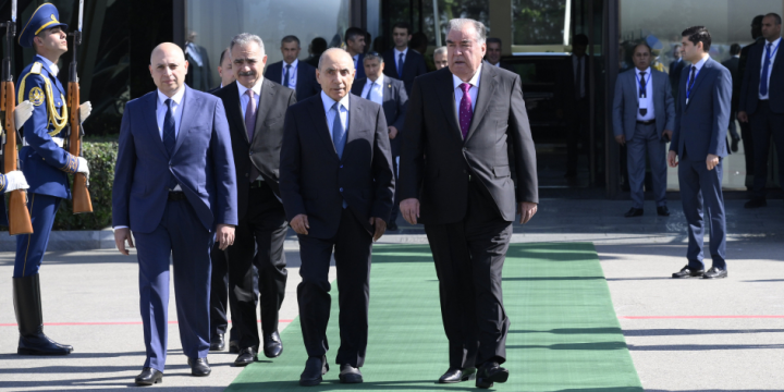 Emoməli Rəhmonun Azərbaycana dövlət səfəri başa çatıb