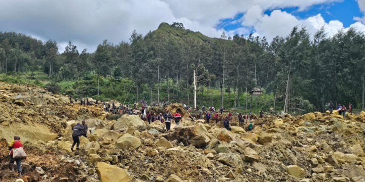 Papua-Yeni Qvineyada torpaq sürüşməsi nəticəsində həlak olanların sayı 300-ə çatıb
