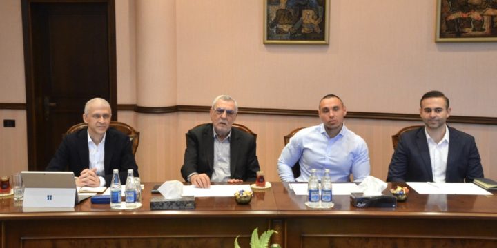 Milli Olimpiya Komitəsində avarçəkmə üzrə xarici ekspertlə görüş olub