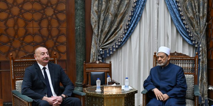 Prezident İlham Əliyevin Əl-Əzhəri Şərifin şeyxi, böyük imam Əhməd Məhəmməd Əhməd Əl Tayyib ilə görüşü olub 