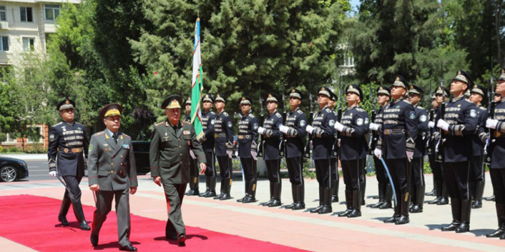 Azerbaijan, Uzbekistan discuss military-technical and educational cooperation