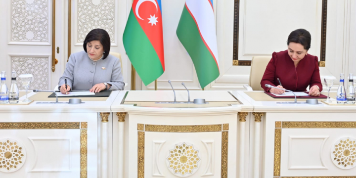 Azerbaijani, Uzbek parliaments sign roadmap for development of cooperation