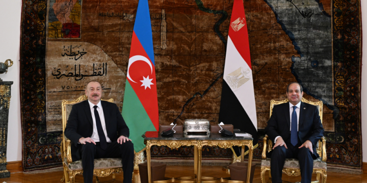 Prezident İlham Əliyevin Prezident Əbdülfəttah əs-Sisi ilə təkbətək görüşü olub