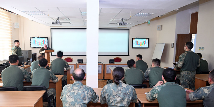 NATO ekspertləri Hərbi Polis İdarəsində təlim kursu keçirib
