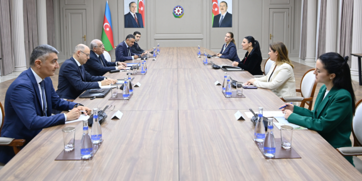 Azerbaijan’s PM meets with Albanian Deputy Prime Minister