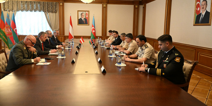 Azerbaijan, Austria discuss expansion of military relations