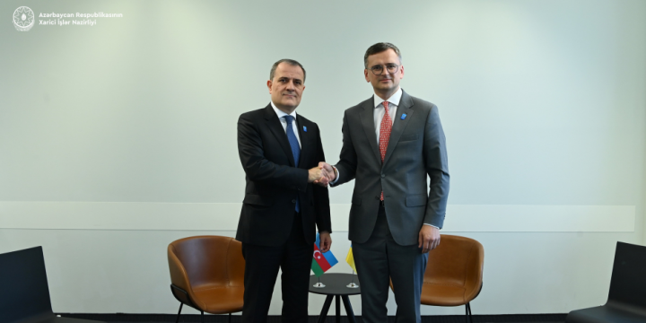 Azerbaijani FM meets with his Ukrainian counterpart