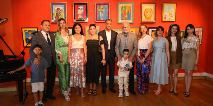 “Leonardo Art School Baku” tələbələrinin sərhədsiz fantaziyası – Bakıda keçirilən sərgidə parlaq rənglərin ardıcıllığı