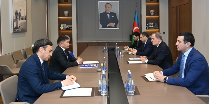 Qırğızıstan səfirinin Azərbaycandakı diplomatik missiyası başa çatıb