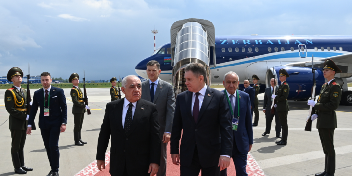 Əli Əsədov belaruslu həmkarının dəvəti ilə Minskə işgüzar səfərə gedib