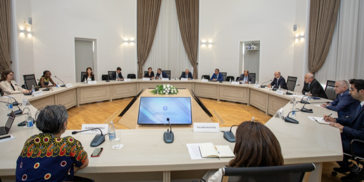 Azerbaijani energy minister meets with World Bank Regional Director for South Caucasus