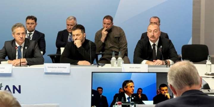 President Ilham Aliyev addressed roundtable on “Energy and Connectivity” as part of 4th summit of European Political Community