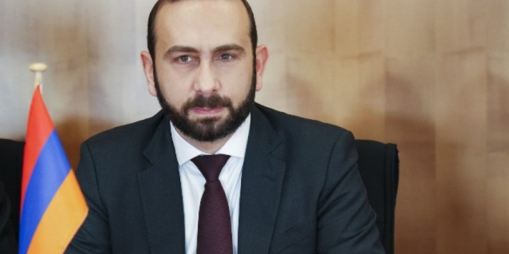 Ararat Mirzoyan: Ermənistan Azərbaycan ilə nəqliyyat kommunikasiyalarının tam açılmasında maraqlıdır