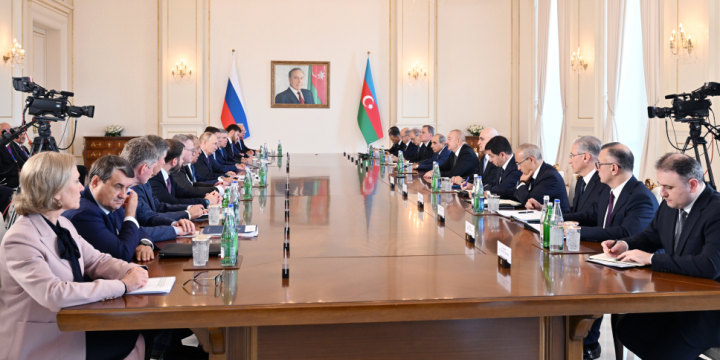 Presidents of Azerbaijan and Russia held expanded meeting