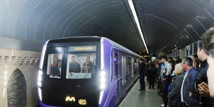 Bakı Metropolitenində qatarların hərəkətinin cədvəl üzrə tənzimlənməsi həyata keçirilir