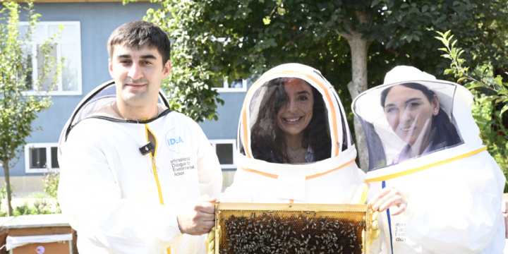 Vice-President of Heydar Aliyev Foundation Leyla Aliyeva meets participants of “Young beekeeper” project in Gabala