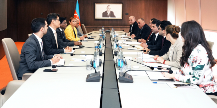 Azerbaijan, Asian Development Bank discuss expansion of renewable energy sources