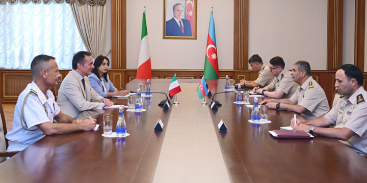 Minister of Defense meets with Ambassador of Italy to Azerbaijan