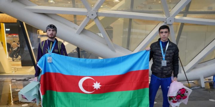 Avropa çempionatında medal qazanmış Azərbaycan boks millisi Vətənə dönüb