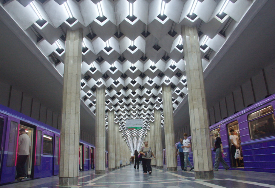 Metronun “Ulduz” stansiyasında işıqlanma sistemi yenidən qurulub