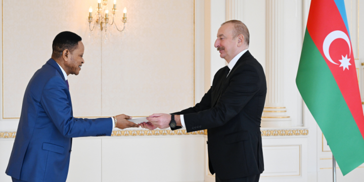 President Ilham Aliyev received credentials of incoming ambassador of Democratic Republic of the Congo to Azerbaijan