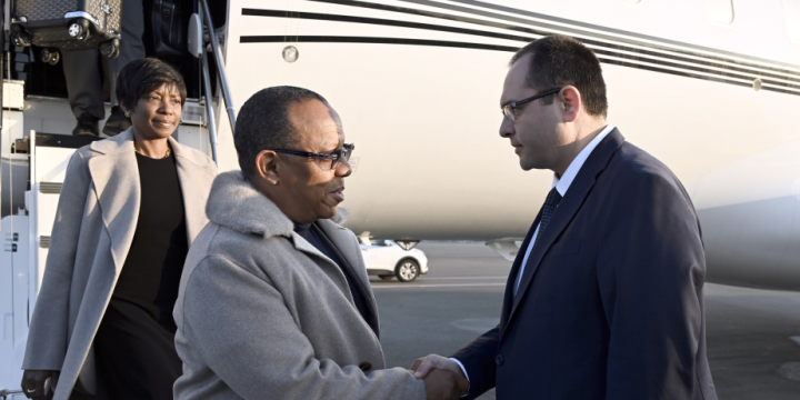 Prime Minister of the Democratic Republic of Sao Tome and Principe arrives in Azerbaijan