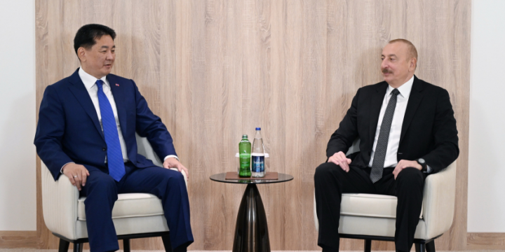 President Ilham Aliyev met with President of Mongolia