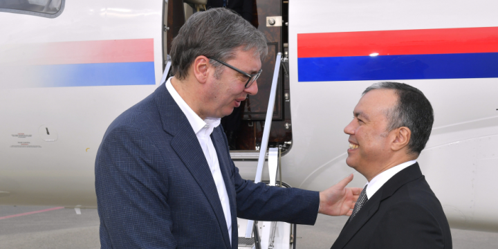 President of Serbia arrives in Azerbaijan