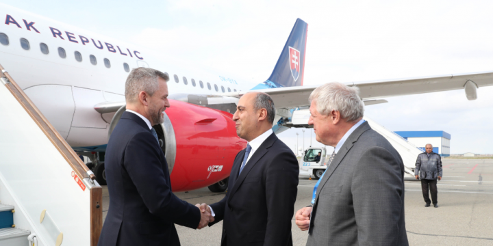 President of Slovakia arrives in Azerbaijan