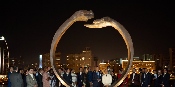 Italian sculptor Lorenzo Quinn’s “Equilibrium in Nature” exhibition opened at Heydar Aliyev Center