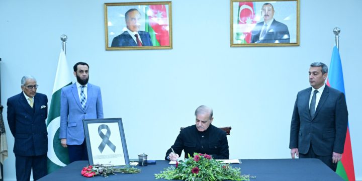 Pakistani Prime Minister Shehbaz Sharif visits Azerbaijani Embassy in Islamabad