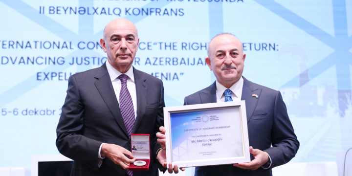 Western Azerbaijan Community presents honorary membership certificates