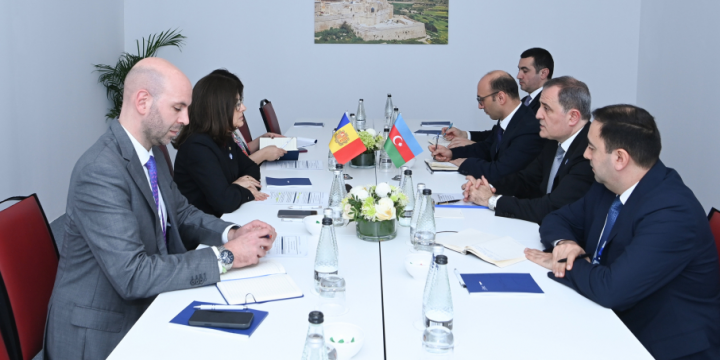 Azerbaijan’s Foreign Minister meets with his Andorran counterpart