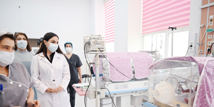 Leyla Aliyeva visits Scientific Research Institute of Pediatrics and Scientific Research Institute of Obstetrics and Gynecology